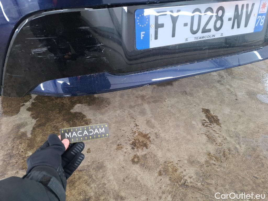  Toyota  Corolla TOYOTA  / 2018 / 5P / Berline Hybride 122h Collection #30