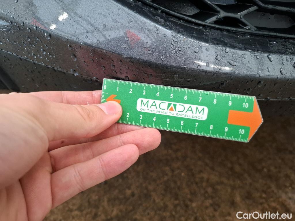  Toyota  C-HR TOYOTA  / 2016 / 5P / SUV 2.0 HYBRIDE 184 COLLECTION #22