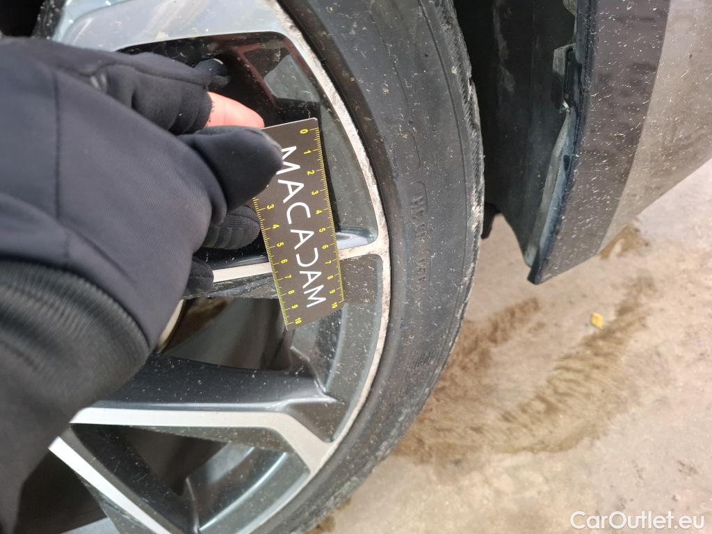  Toyota  Corolla TOYOTA  / 2018 / 5P / Berline Hybride 122h Collection #6