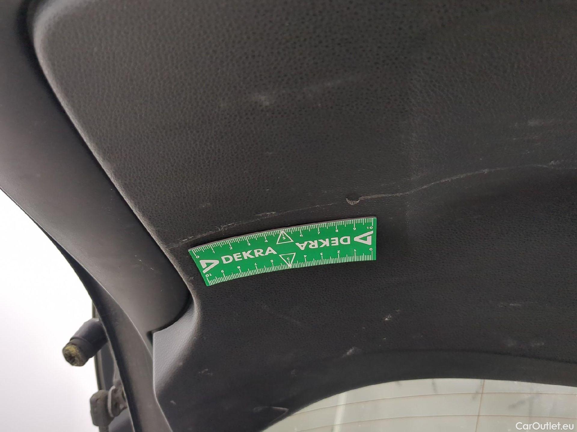  Toyota  Corolla TOYOTA  Touring Sports / 2018 / 5P / Break Hybride 122h Dynamic Business Stage Acad #7