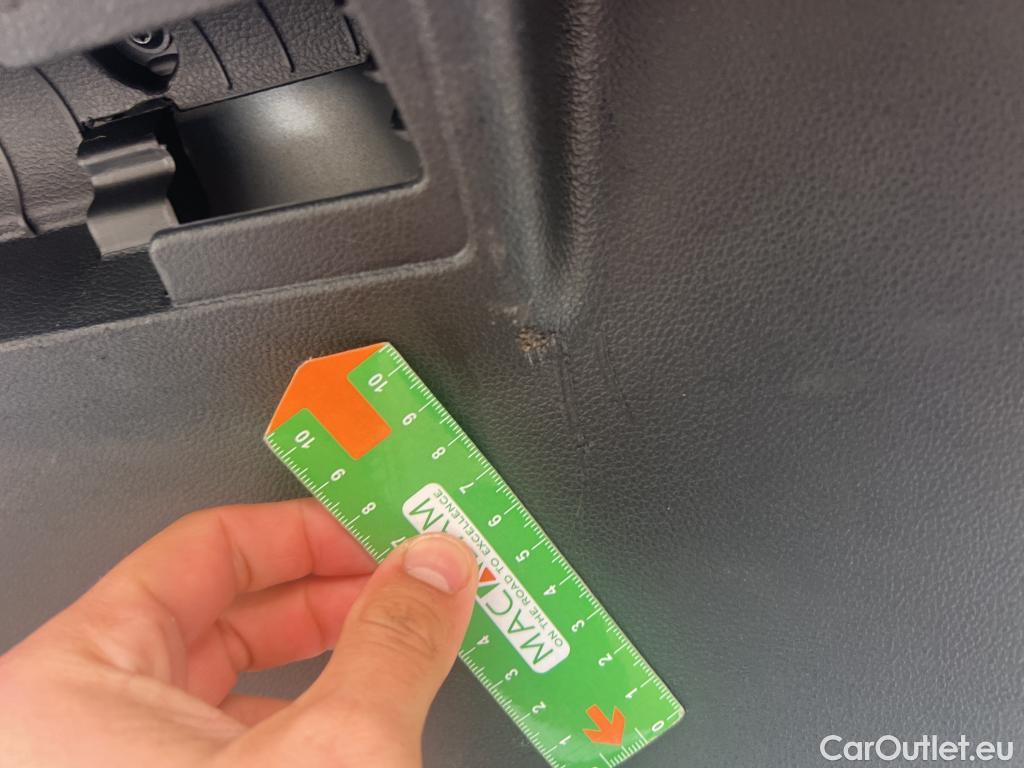  Volkswagen  T-CROSS VOLKSWAGEN  / 2018 / 5P / todoterreno Advance 1.0 TSI 85kW (115CV) DSG (AC) #14