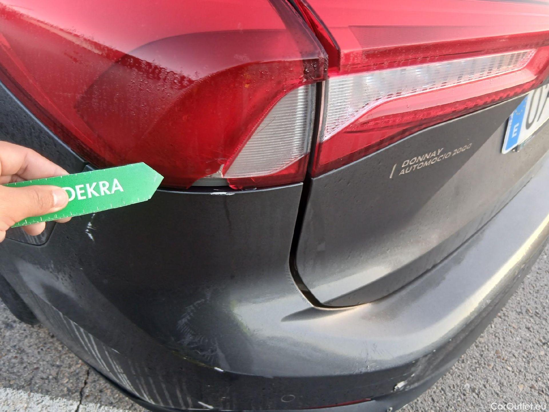  Ford  Focus FORD  / 2018 / 5P / familiar 1.0 Ecoboost 92kW Trend+ Auto SB #20