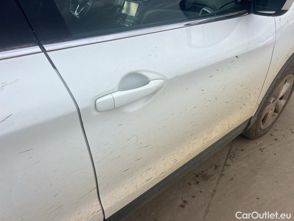  Nissan  Qashqai NISSAN  / 2017 / 5P / todoterreno dCi 85 kW (115 CV) ACENTA  #3