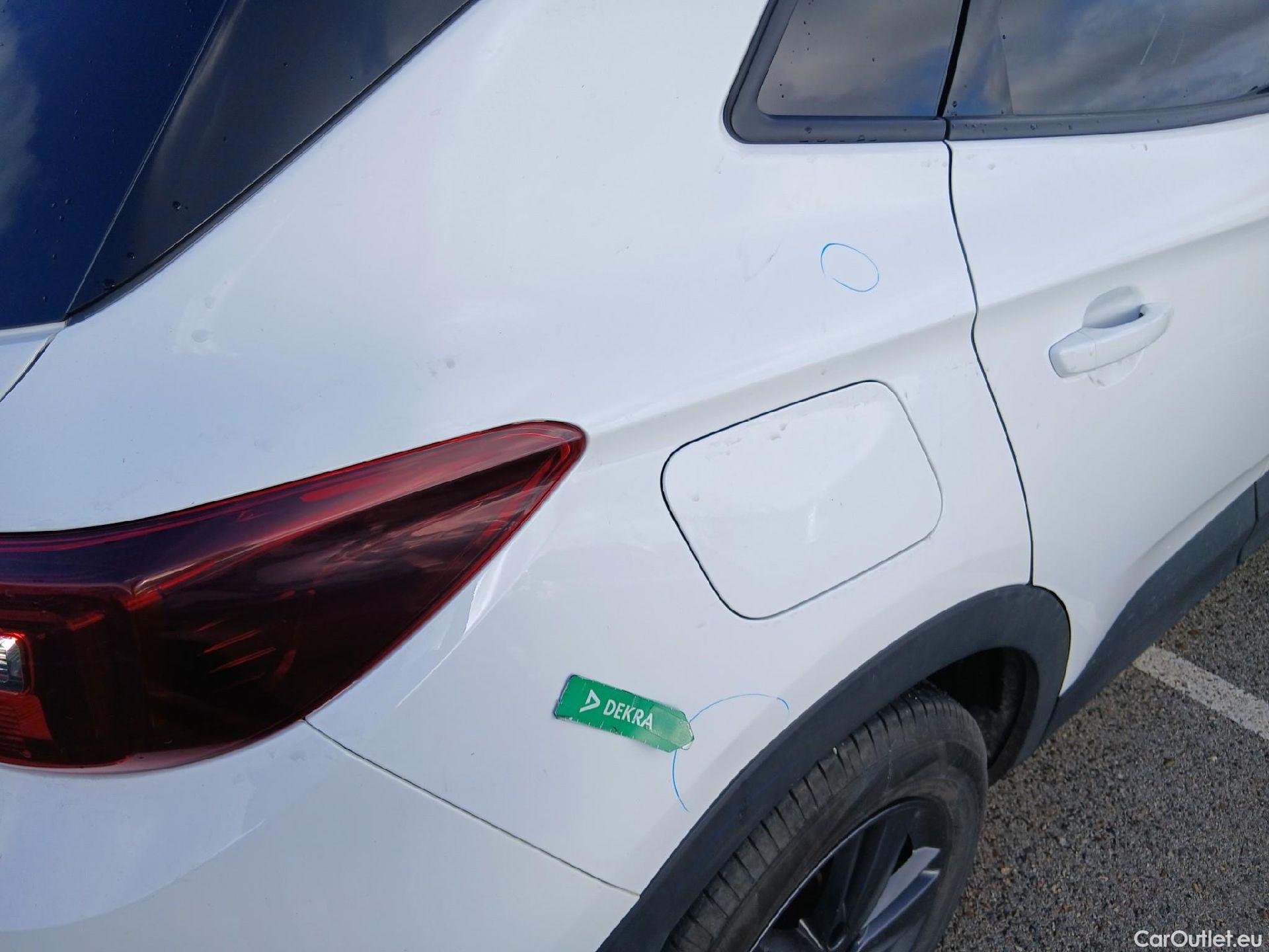  Opel   Grandland X OPEL Grandland / 2021 / 5P / todoterreno 1.5 CDTi Business Edition Auto #24