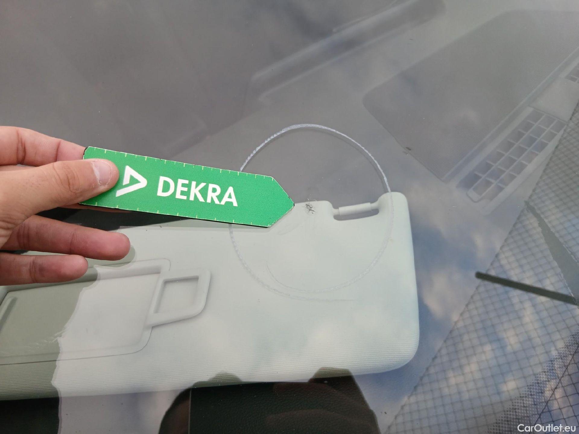  Volkswagen  Golf  VOLKSWAGEN / 2020 / 5P / berlina con portón Life 1.0 eTSI 81kW (110CV) DSG #5