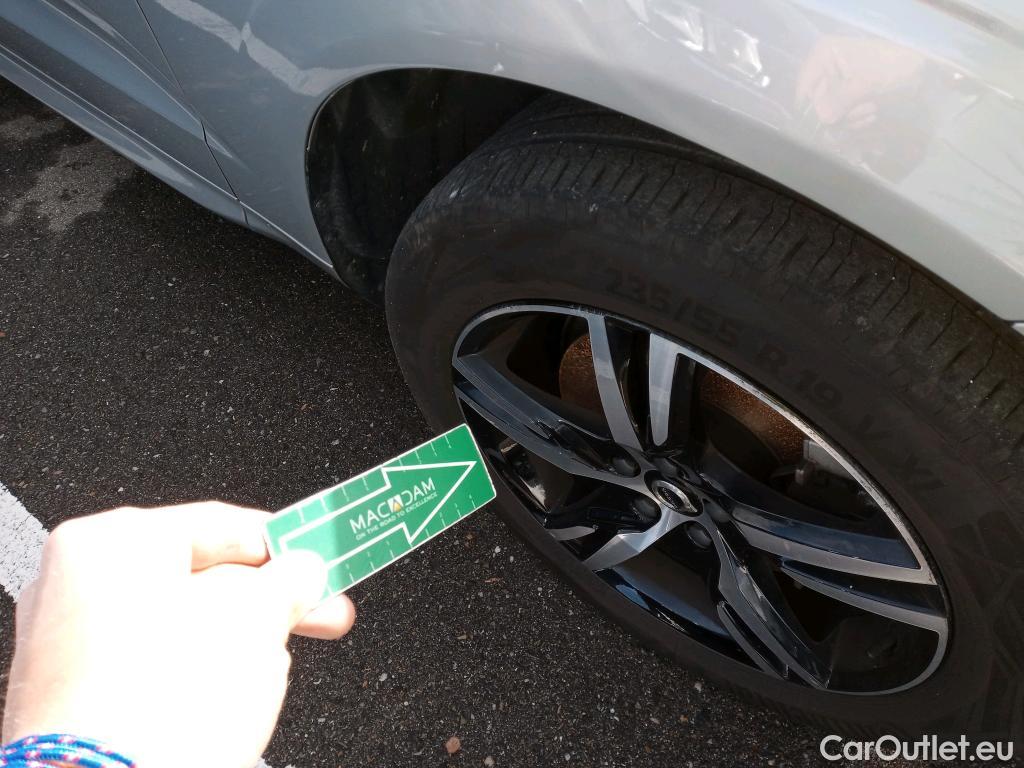  Volvo  XC60 VOLVO  / 2017 / 5P / todoterreno 2.0 T6 AWD Recharge R-Design Auto #6