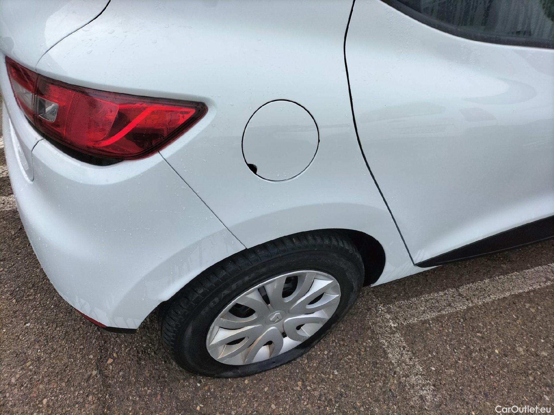  Renault  Clio RENAULT  / 2016 / 5P / berlina con portón Business TCe 66kW (90CV) GLP -18 #30