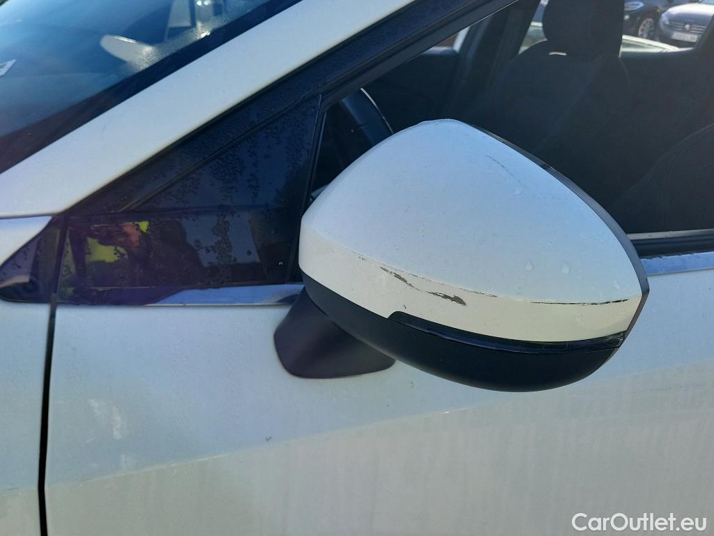  Nissan  Qashqai NISSAN  / 2021 / 5P / todoterreno DIG-T 103kW (140CV) mHEV 4x2 Acenta #9