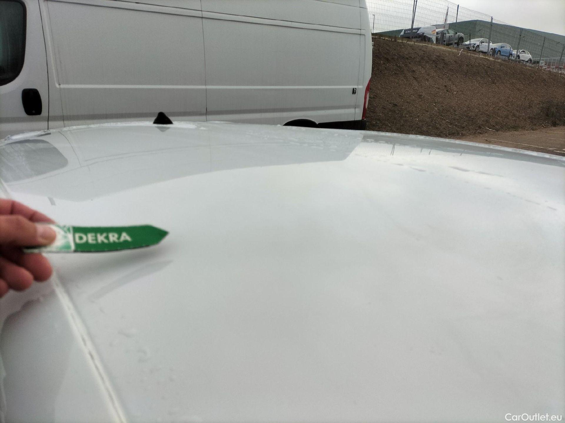  Renault  Clio RENAULT  / 2016 / 5P / berlina con portón Business TCe 66kW (90CV) GLP -18 #39