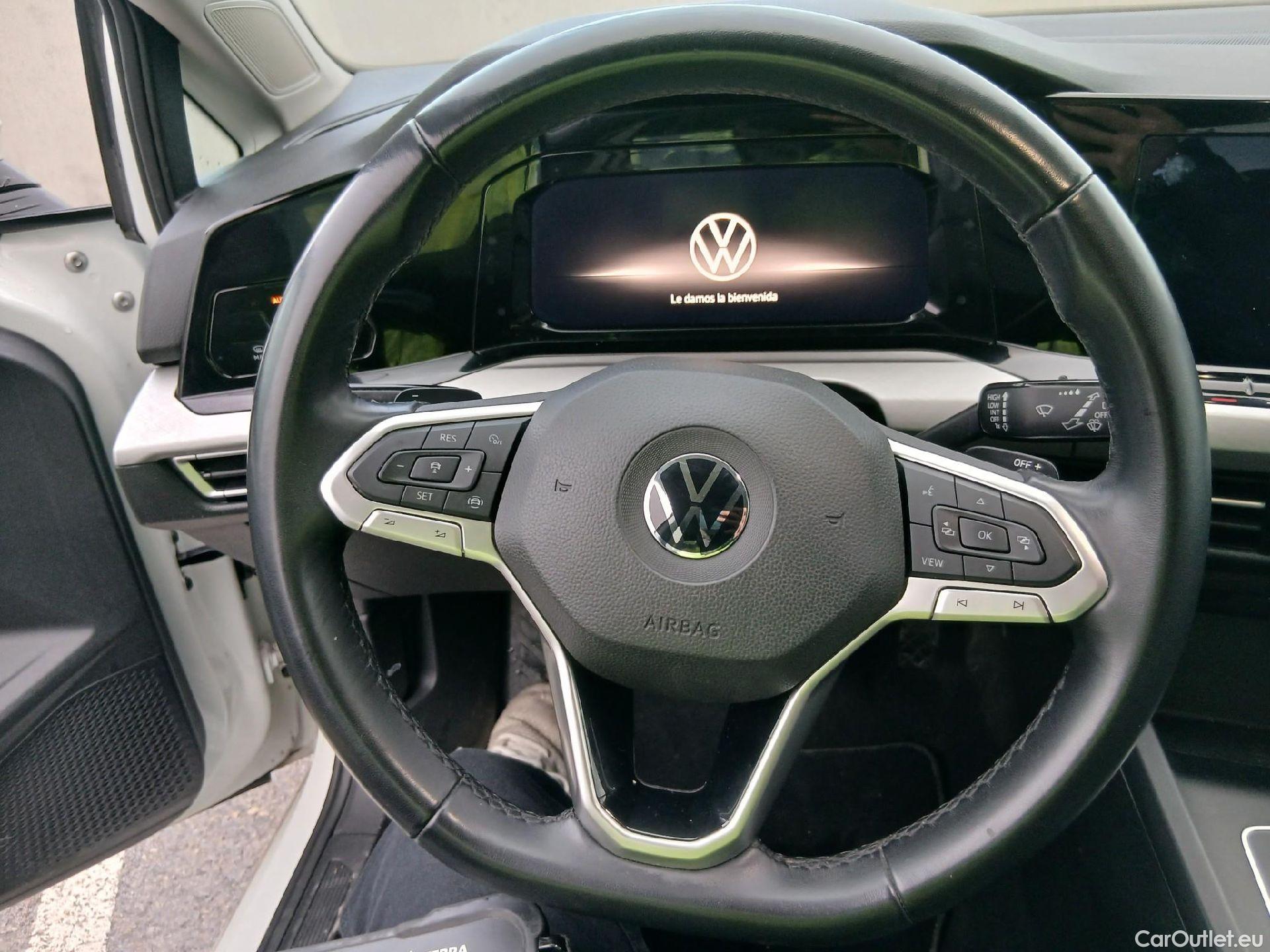  Volkswagen  Golf  VOLKSWAGEN / 2020 / 5P / berlina con portón Life 1.0 eTSI 81kW (110CV) DSG #15