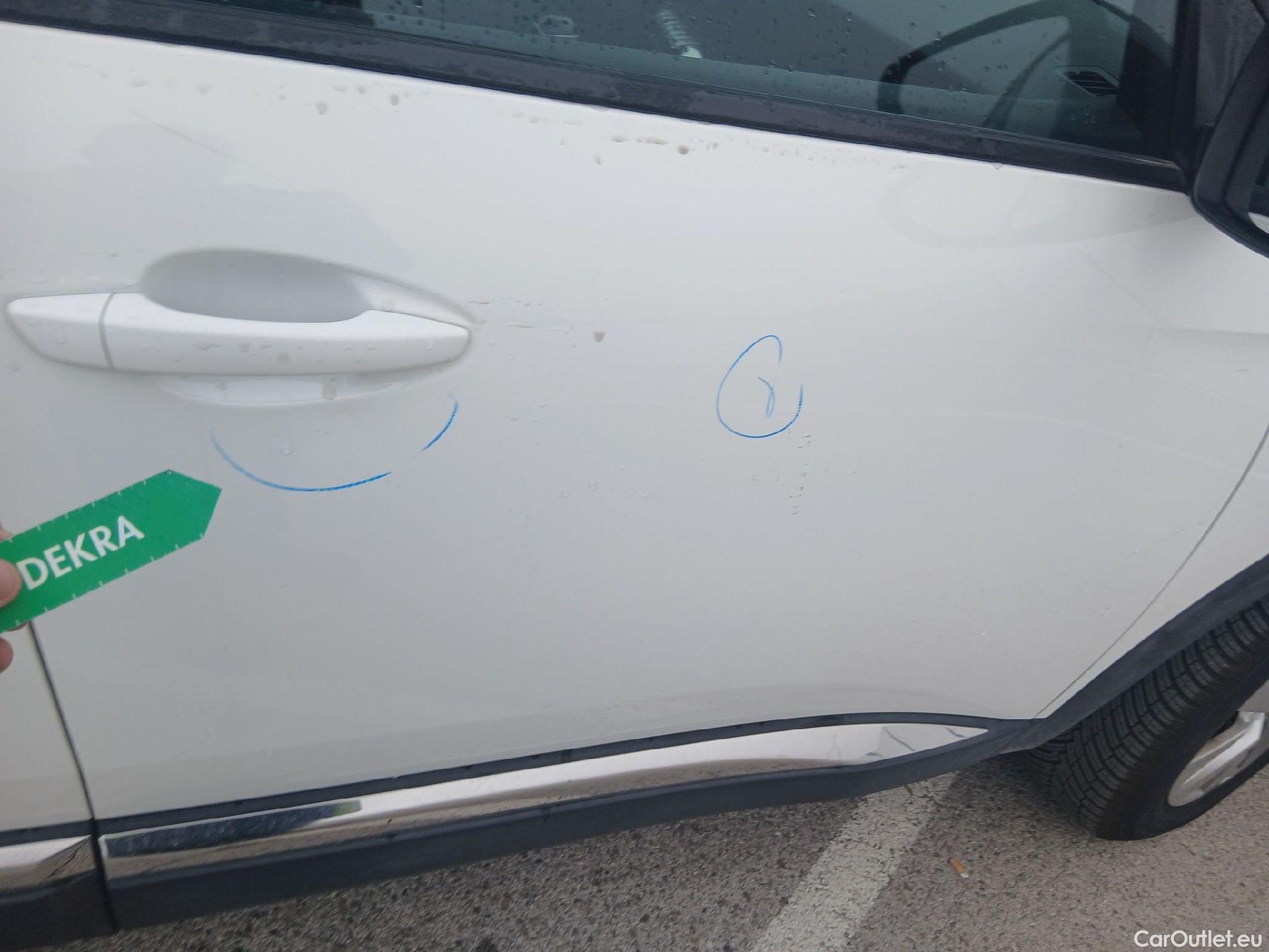  Peugeot  3008 PEUGEOT  / 2016 / 5P / todoterreno 1.5 BlueHDi 96kW (130CV) S&S Style #30