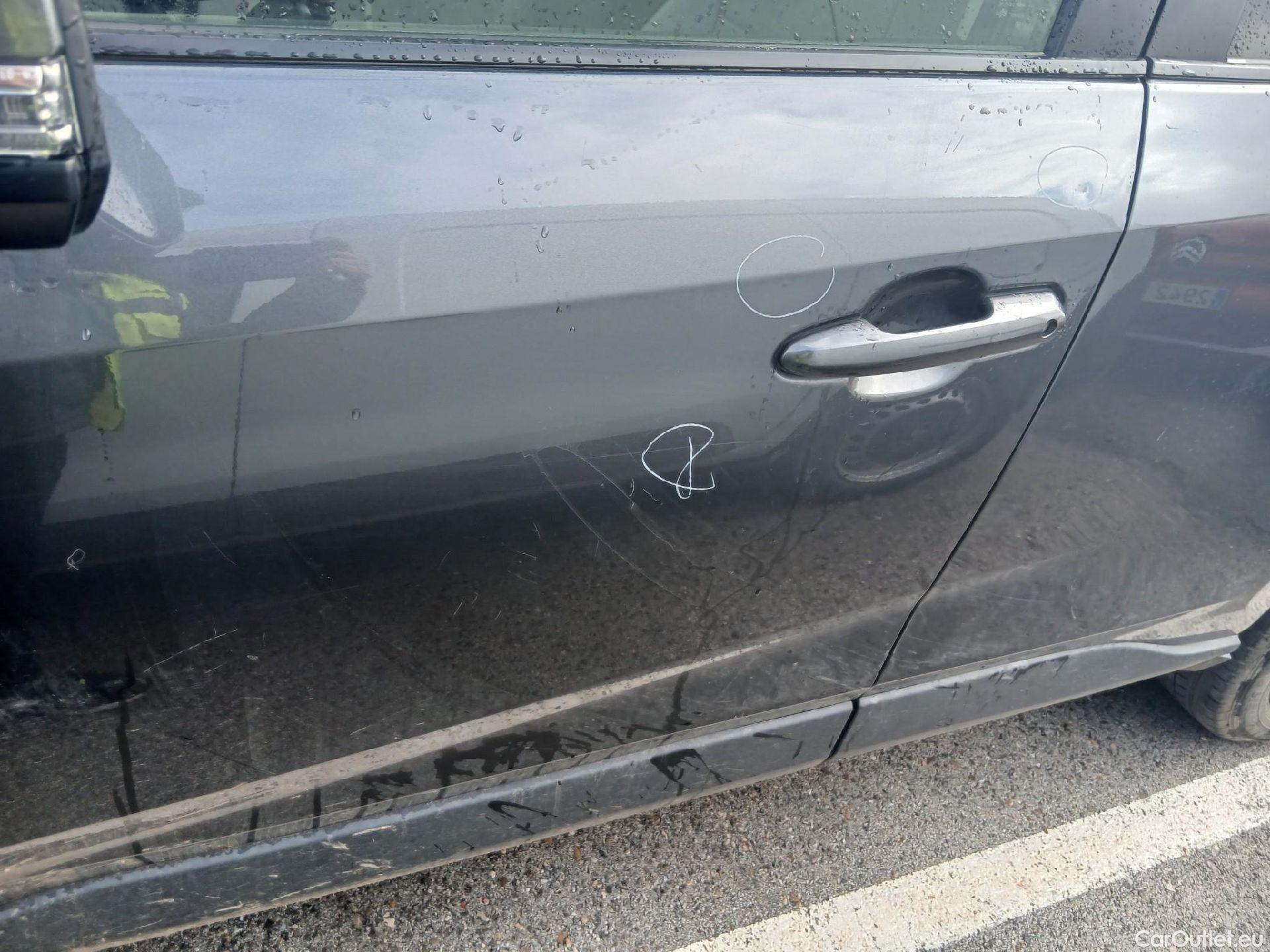  Toyota  RAV4 TOYOTA  / 2018 / 5P / todoterreno 2.5l 220H Advance 4WD #25