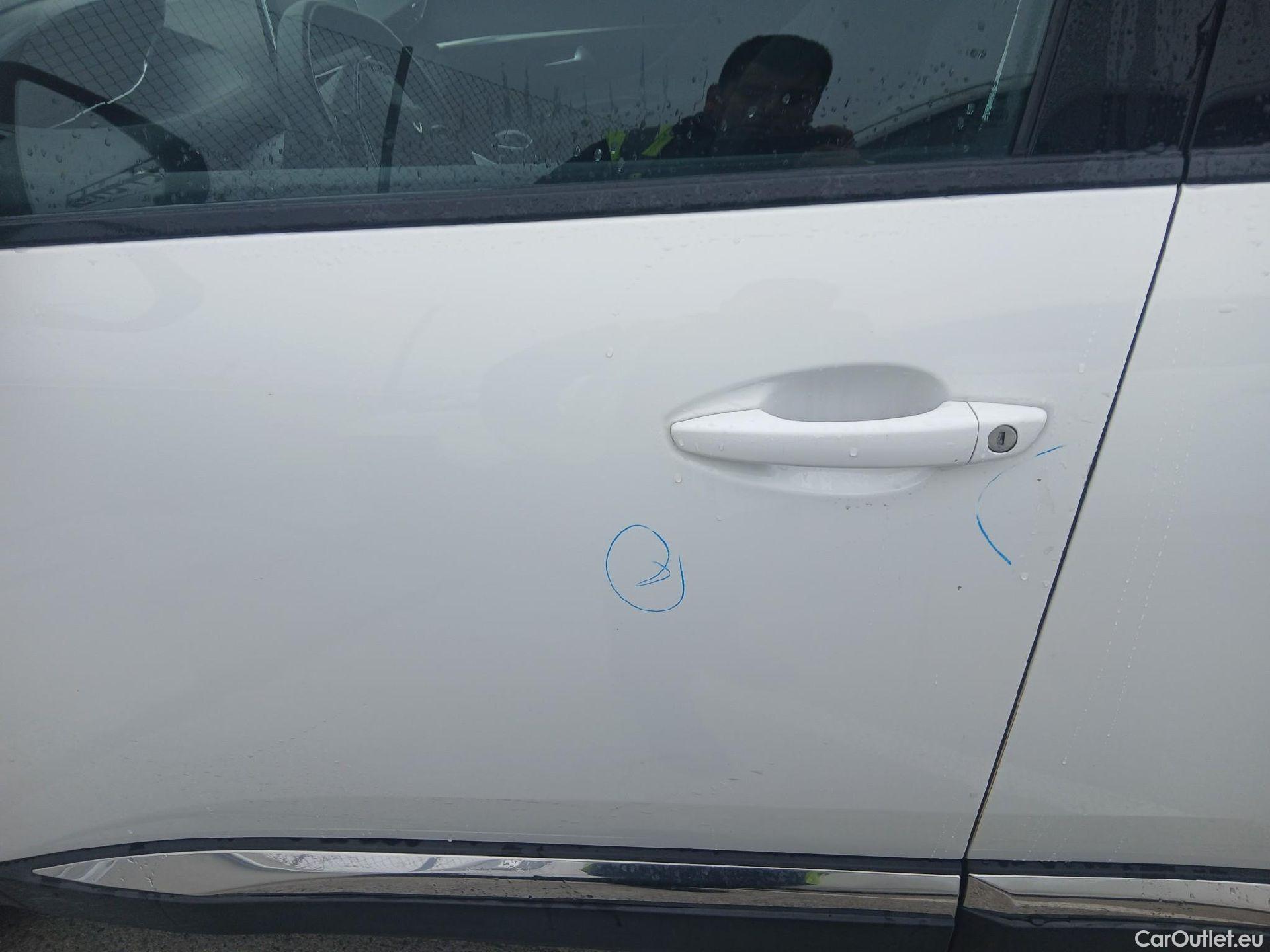  Peugeot  3008 PEUGEOT  / 2016 / 5P / todoterreno 1.5 BlueHDi 96kW (130CV) S&S Style #13