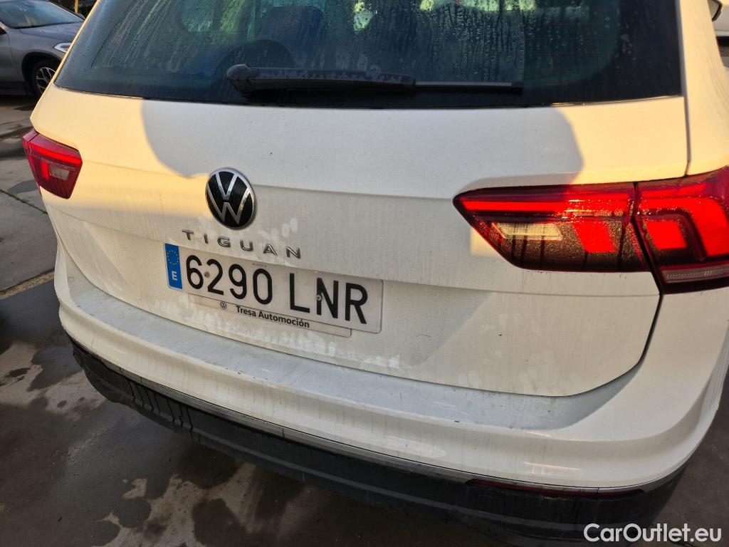  Volkswagen  Tiguan VOLKSWAGEN  / 2020 / 5P / todoterreno Life 2.0 TDI 110kW (150CV) DSG #14