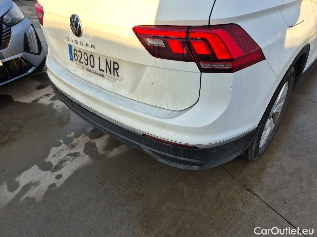  Volkswagen  Tiguan VOLKSWAGEN  / 2020 / 5P / todoterreno Life 2.0 TDI 110kW (150CV) DSG #11