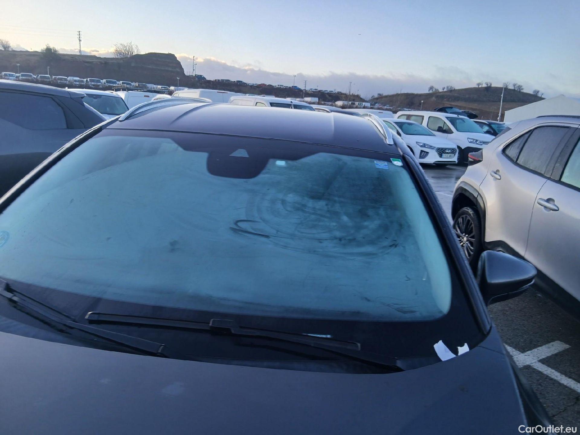  Ford  Focus FORD  / 2018 / 5P / familiar 1.0 Ecoboost 92kW Trend+ Auto SB #8