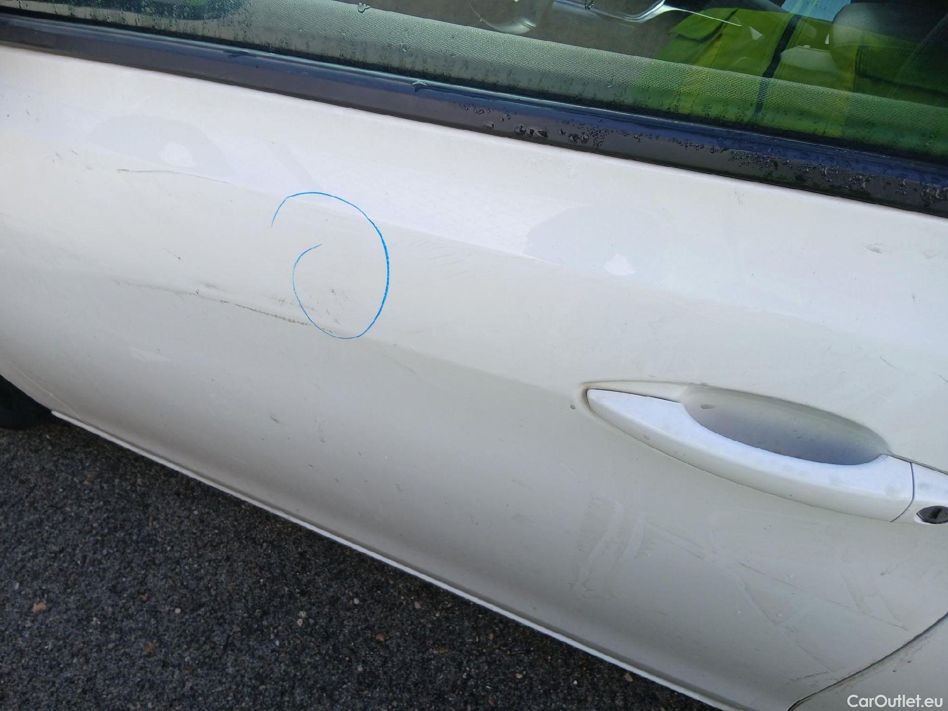  Peugeot  308 PEUGEOT  / 2017 / 5P / berlina con portón 5p Active Pack BlueHDi 130 S&S (AC) #15