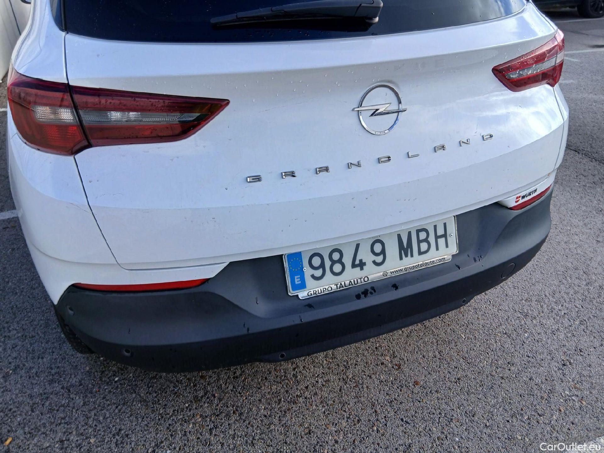  Opel   Grandland X OPEL Grandland / 2021 / 5P / todoterreno 1.5 CDTi Business Edition Auto #16