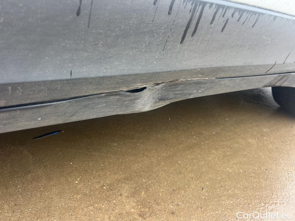  Volkswagen  T-CROSS VOLKSWAGEN  / 2018 / 5P / todoterreno Advance 1.0 TSI 85kW (115CV) DSG (AC) #4