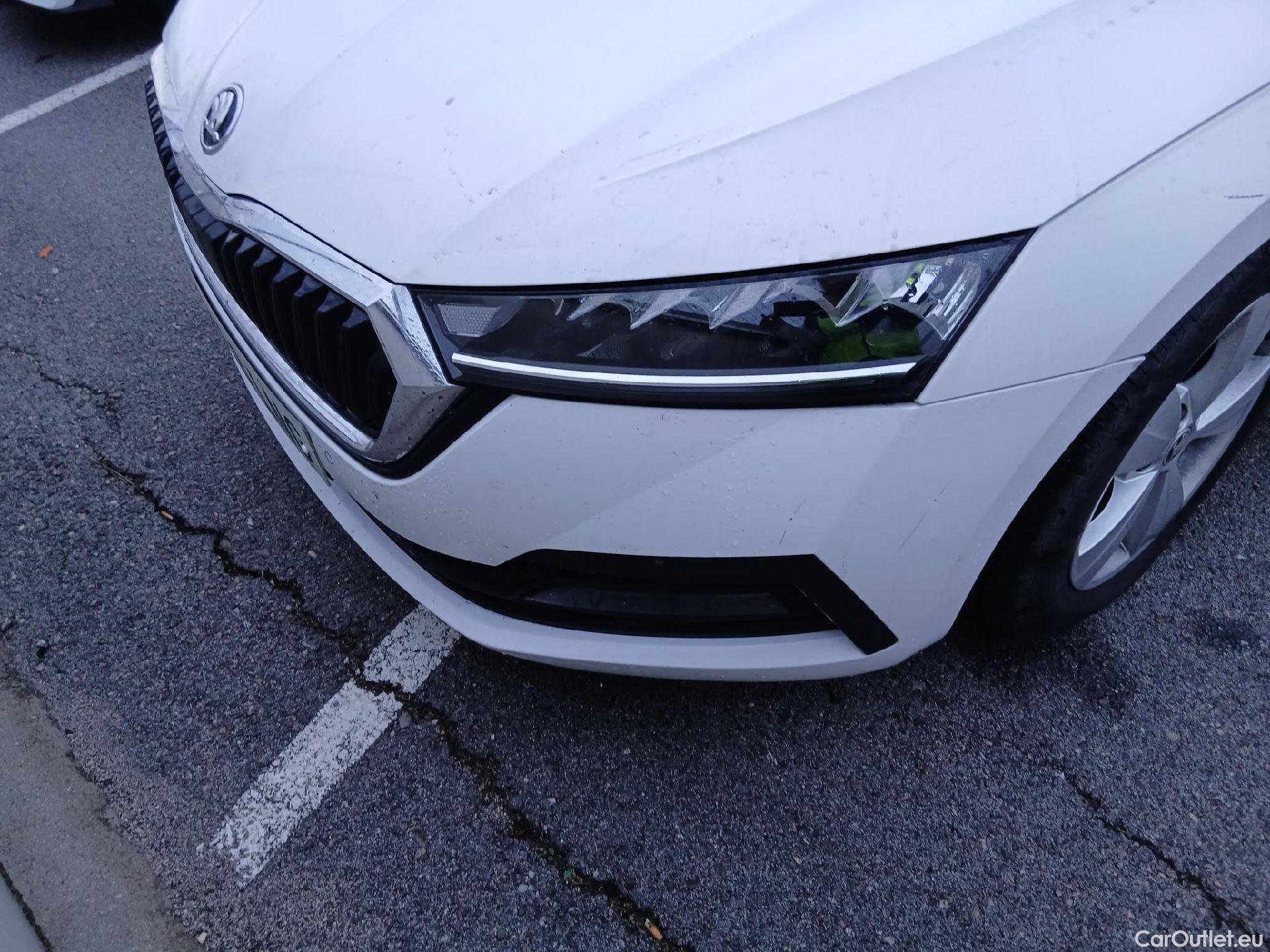  Skoda  Octavia SKODA  / 2020 / 5P / berlina con portón 2.0 TDI 85kW (115 CV) Manual Ambition #2