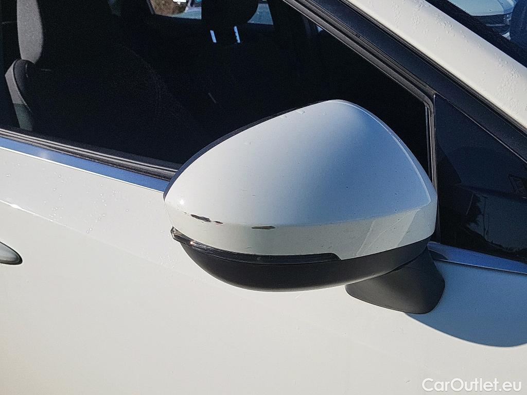  Nissan  Qashqai NISSAN  / 2021 / 5P / todoterreno DIG-T 103kW (140CV) mHEV 4x2 Acenta #11