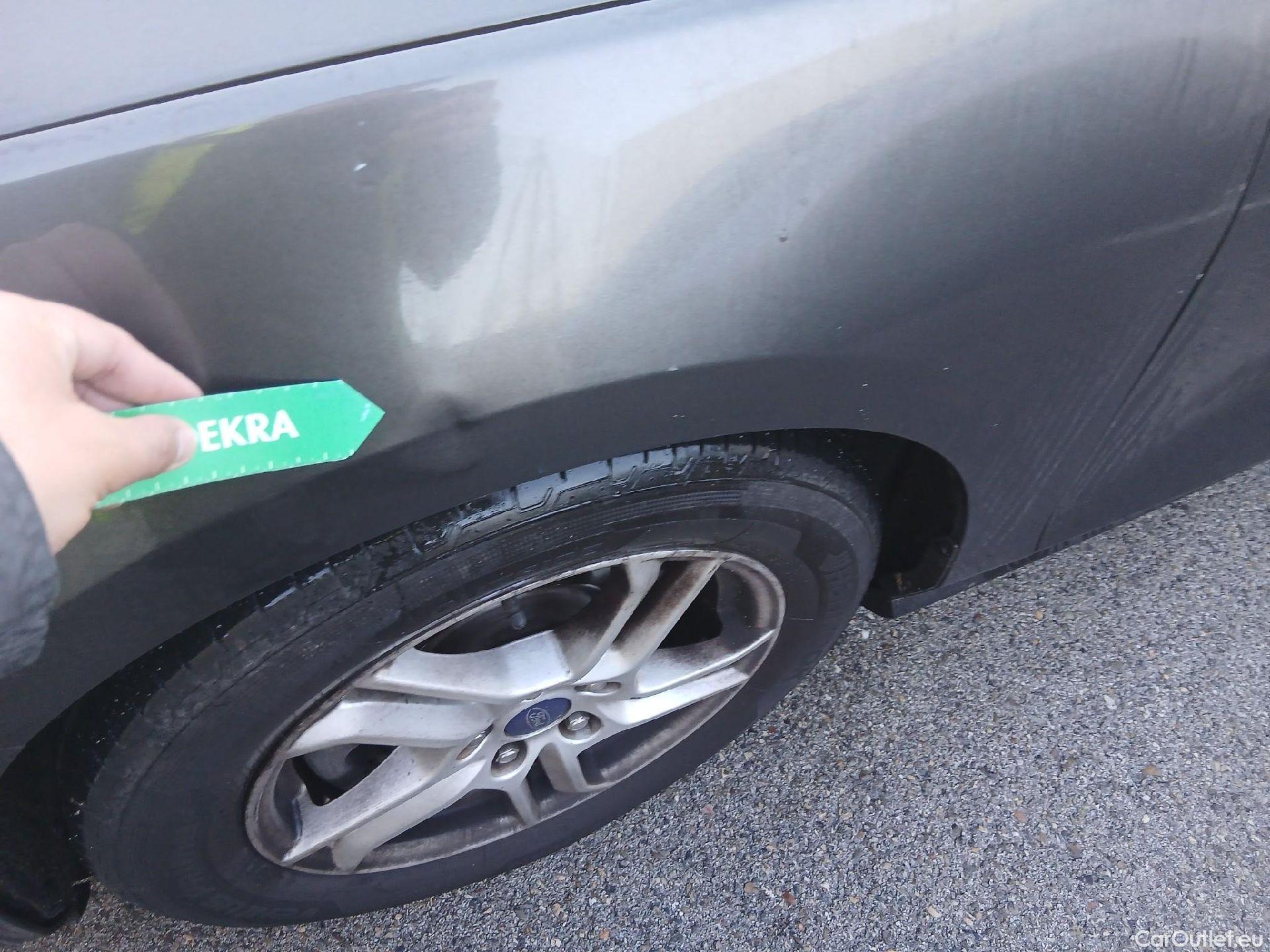  Ford  Focus FORD  / 2018 / 5P / familiar 1.0 Ecoboost 92kW Trend+ Auto SB #10