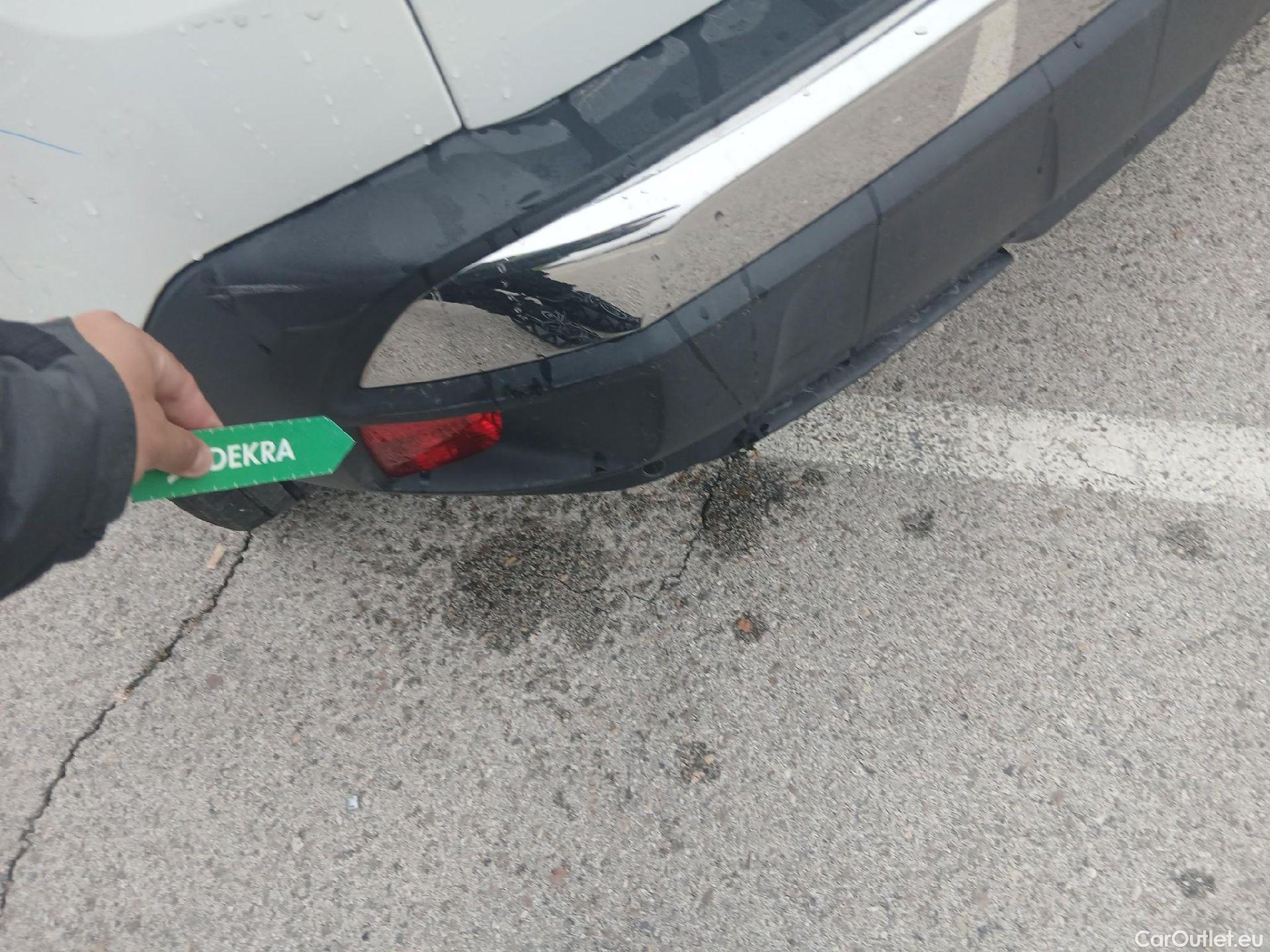  Peugeot  3008 PEUGEOT  / 2016 / 5P / todoterreno 1.5 BlueHDi 96kW (130CV) S&S Style #17