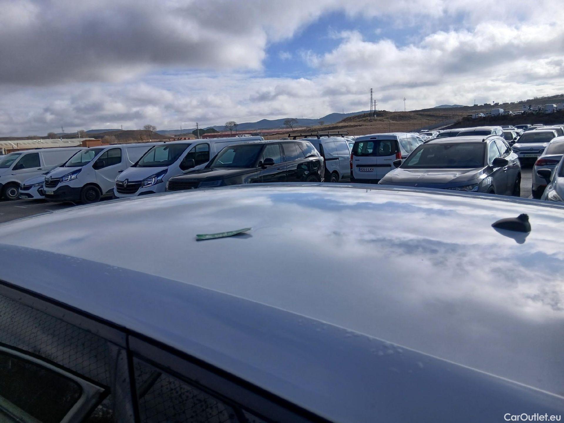  Opel   Grandland X OPEL Grandland / 2021 / 5P / todoterreno 1.5 CDTi Business Edition Auto #15