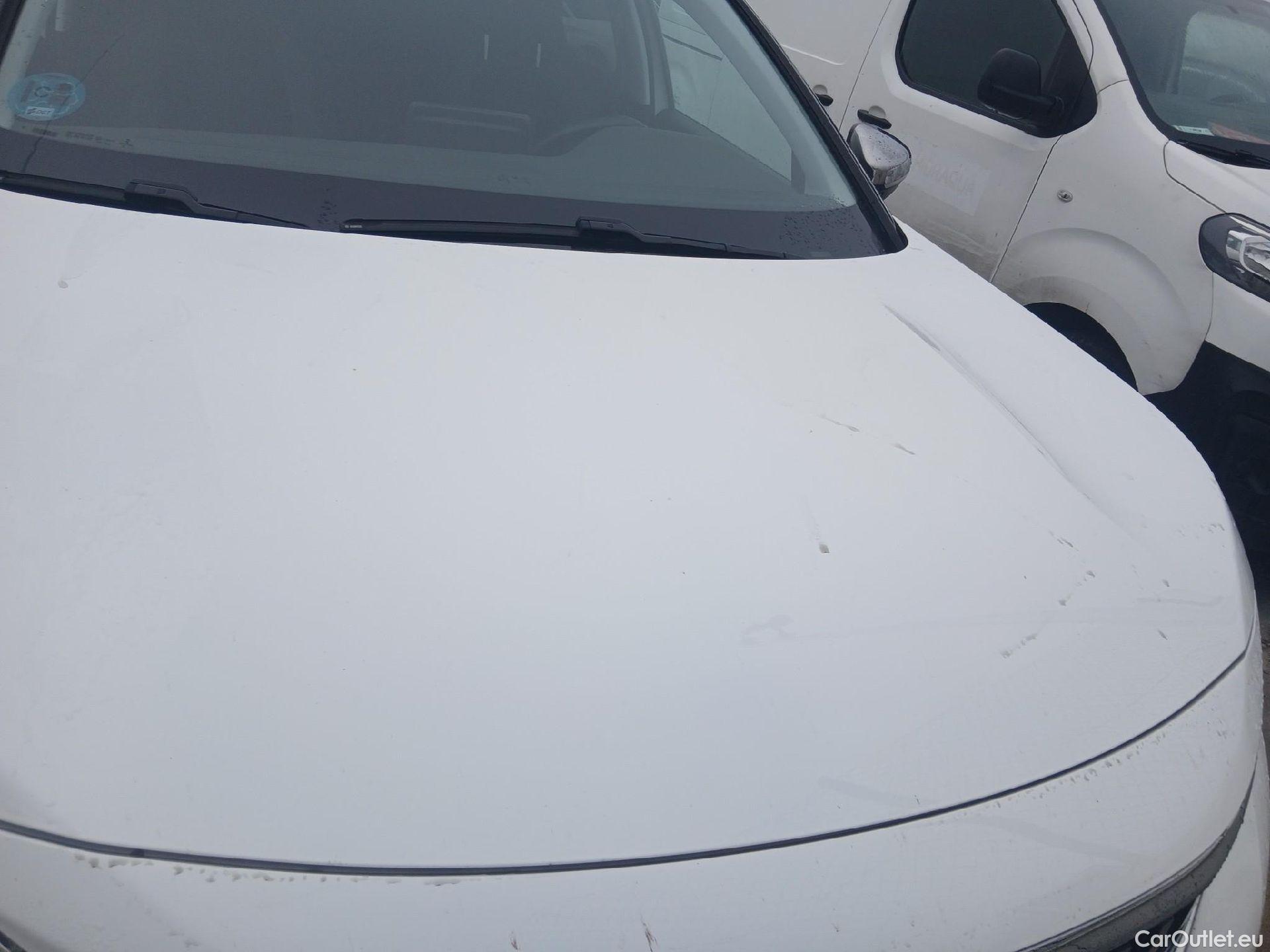  Peugeot  3008 PEUGEOT  / 2016 / 5P / todoterreno 1.5 BlueHDi 96kW (130CV) S&S Style #9