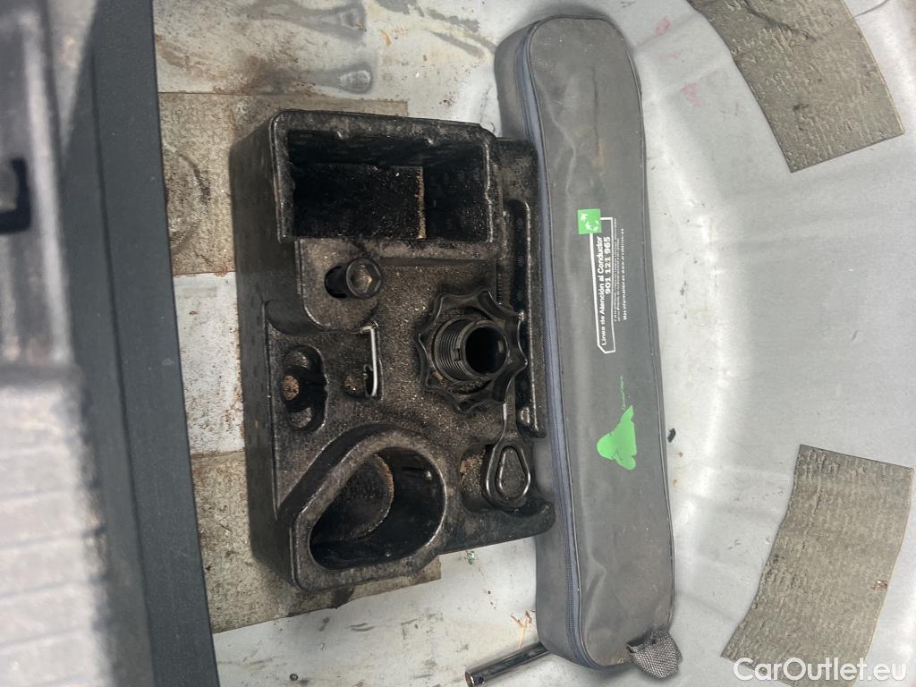  Volkswagen  T-CROSS VOLKSWAGEN  / 2018 / 5P / todoterreno Advance 1.0 TSI 85kW (115CV) DSG (AC) #7