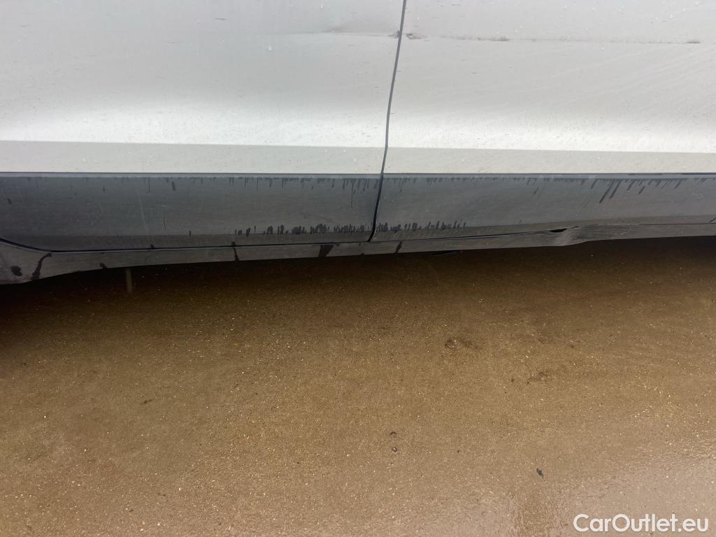  Volkswagen  T-CROSS VOLKSWAGEN  / 2018 / 5P / todoterreno Advance 1.0 TSI 85kW (115CV) DSG (AC) #3