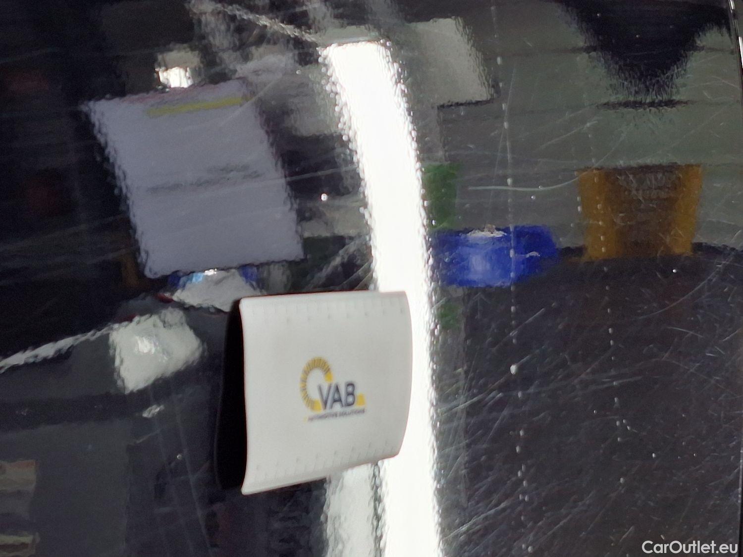  Mercedes  GLB Mercedes,  '19, Mercedes-Benz   180 d Business Solution 5d #14