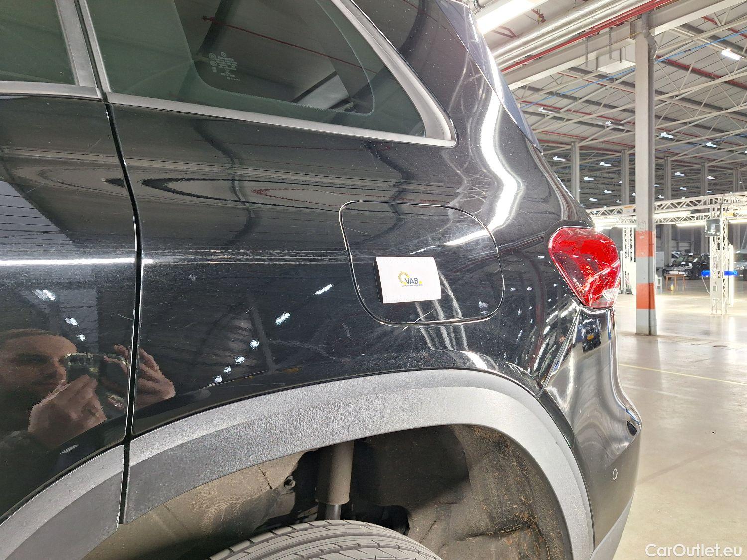  Mercedes  GLB Mercedes,  '19, Mercedes-Benz   180 d Business Solution 5d #25