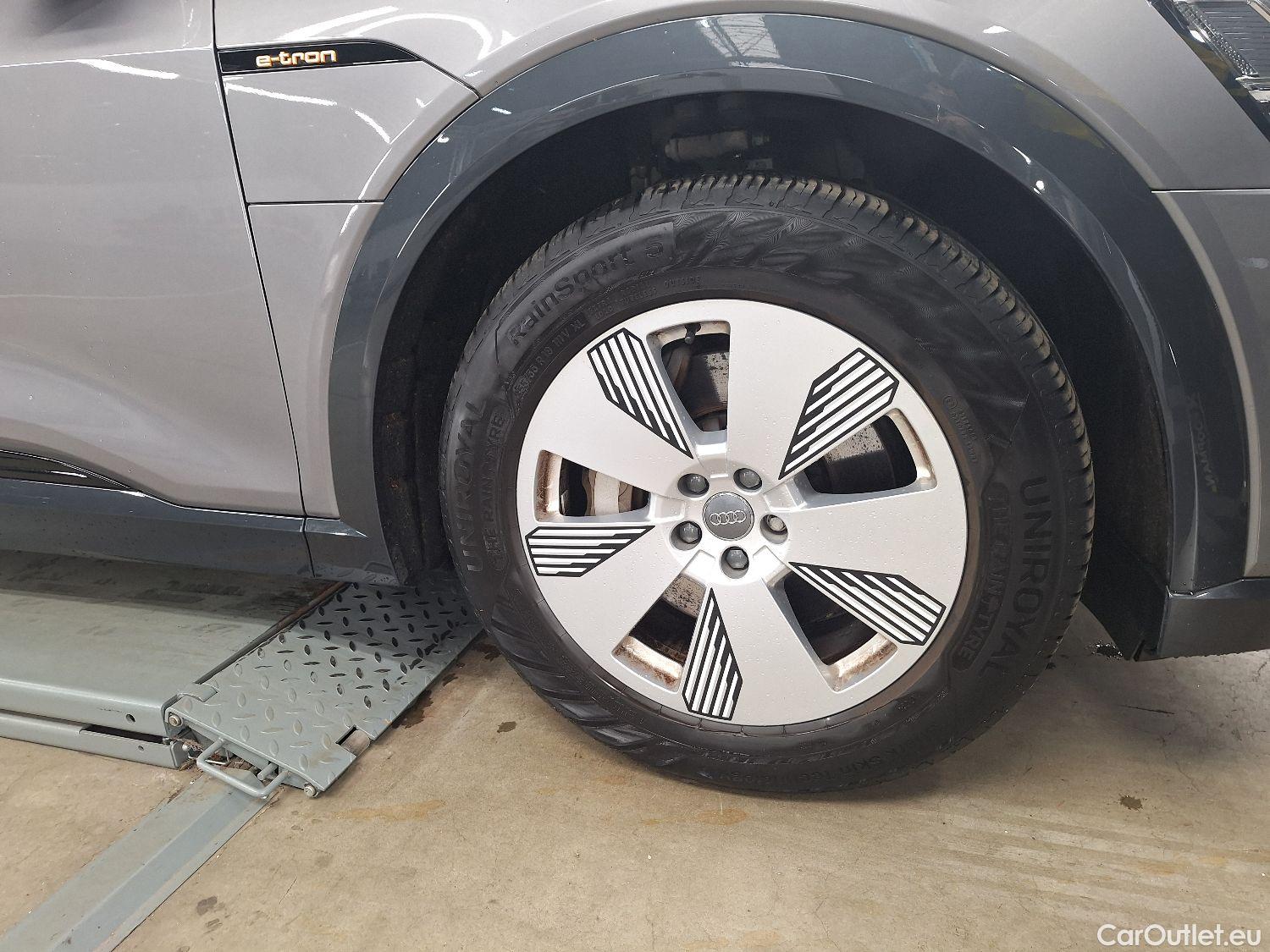  Audi  E-TRON Audi,  '19 BEV, Audi  55 Quattro Advanced 5d #46