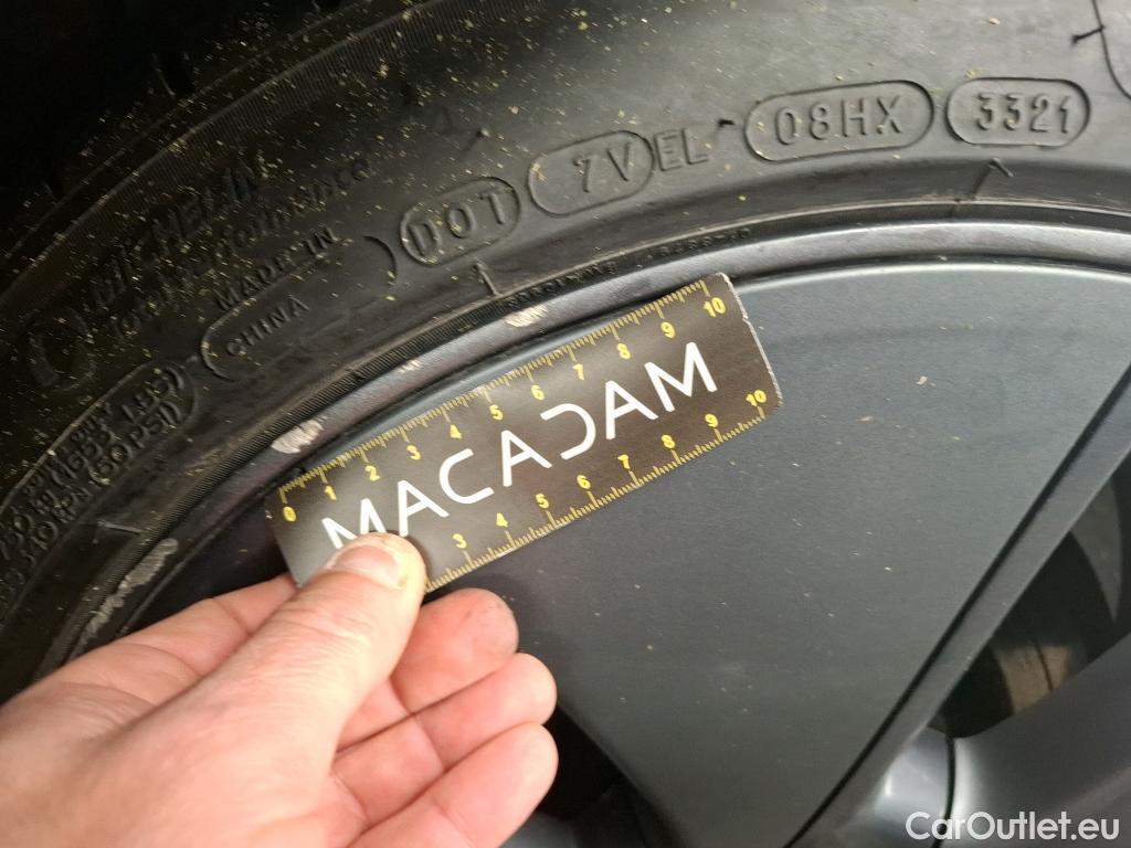  Tesla  Model 3 TESLA  / 2018 / 4P / Berline Autonomie Standard Plus RWD #7