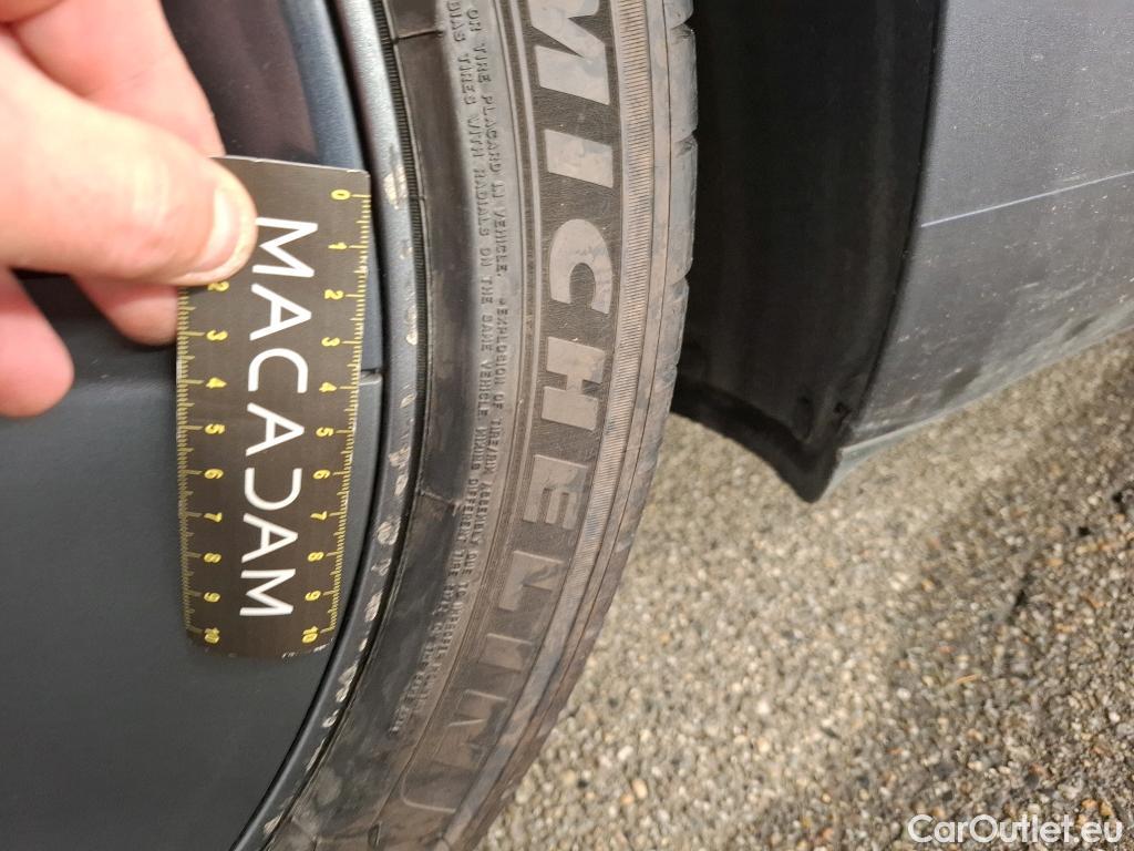  Tesla  Model 3 TESLA  / 2018 / 4P / Berline Autonomie Standard Plus RWD #3