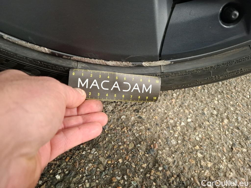  Tesla  Model 3 TESLA  / 2018 / 4P / Berline Autonomie Standard Plus RWD #9