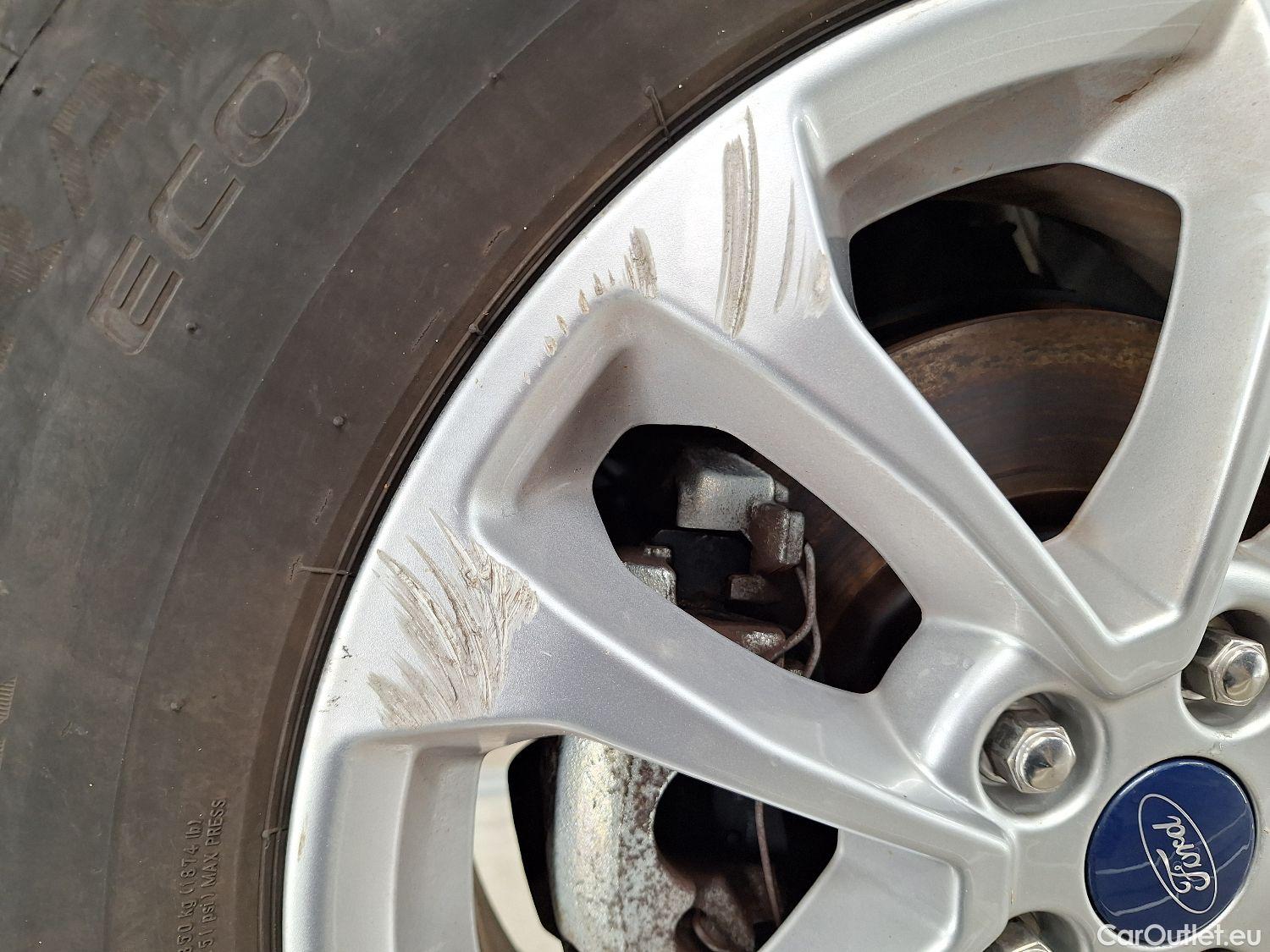  Ford  Kuga Ford,  '19 PHEV, Ford  2.5i PHEV Aut. 165kW Titanium 5d #2