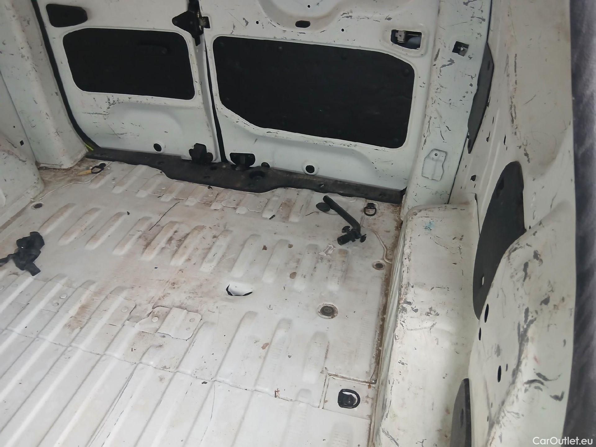  Dacia  Dokker DACIA  / 2013 / 4P / furgón derivado de turismo Van Essential 1.6 80kW (110CV) GLP #42