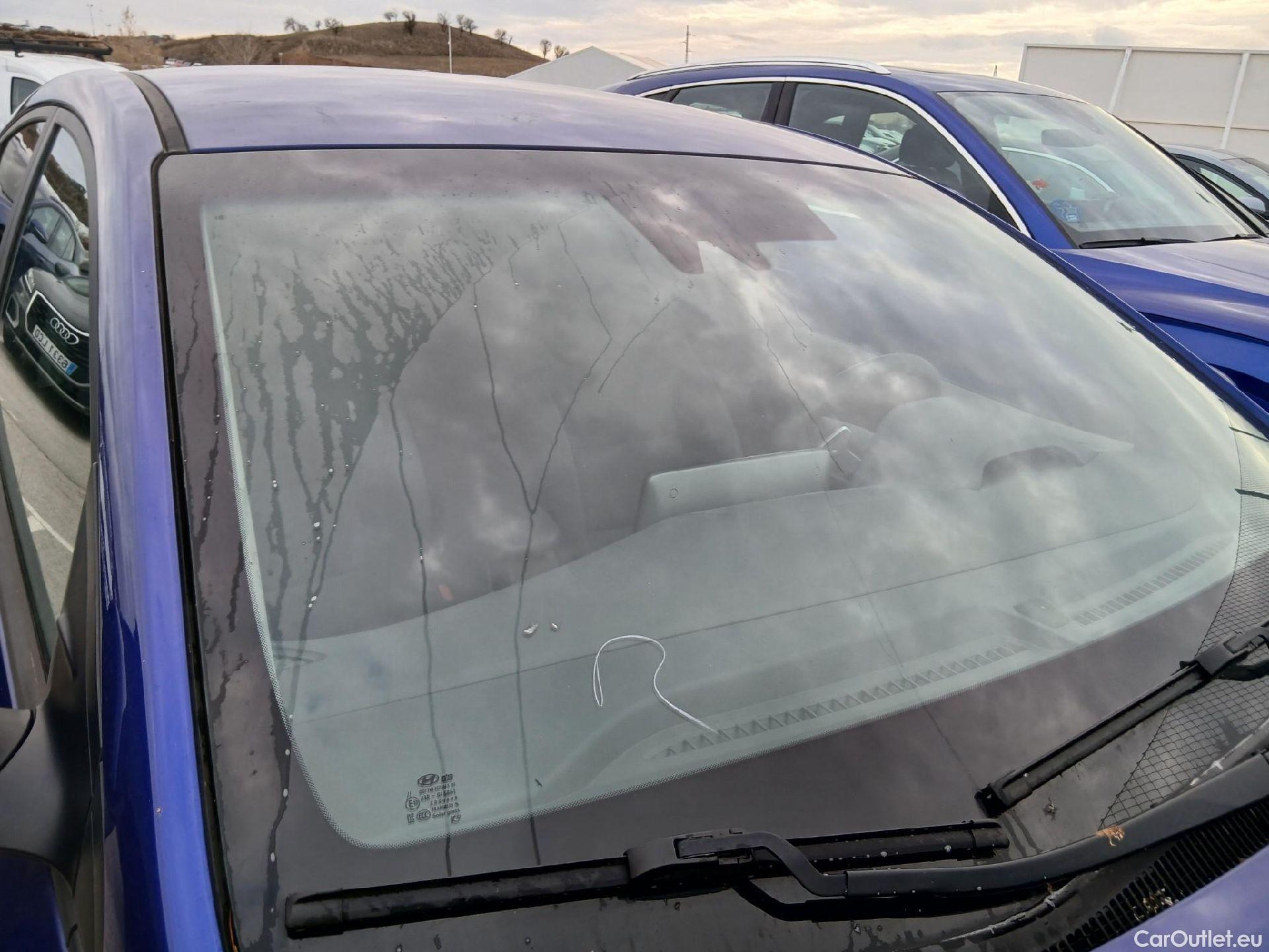  Hyundai   Ioniq HYUNDAI / 2019 / 5P / berlina con portón 1.6 GDI HEV Klass DCT #9