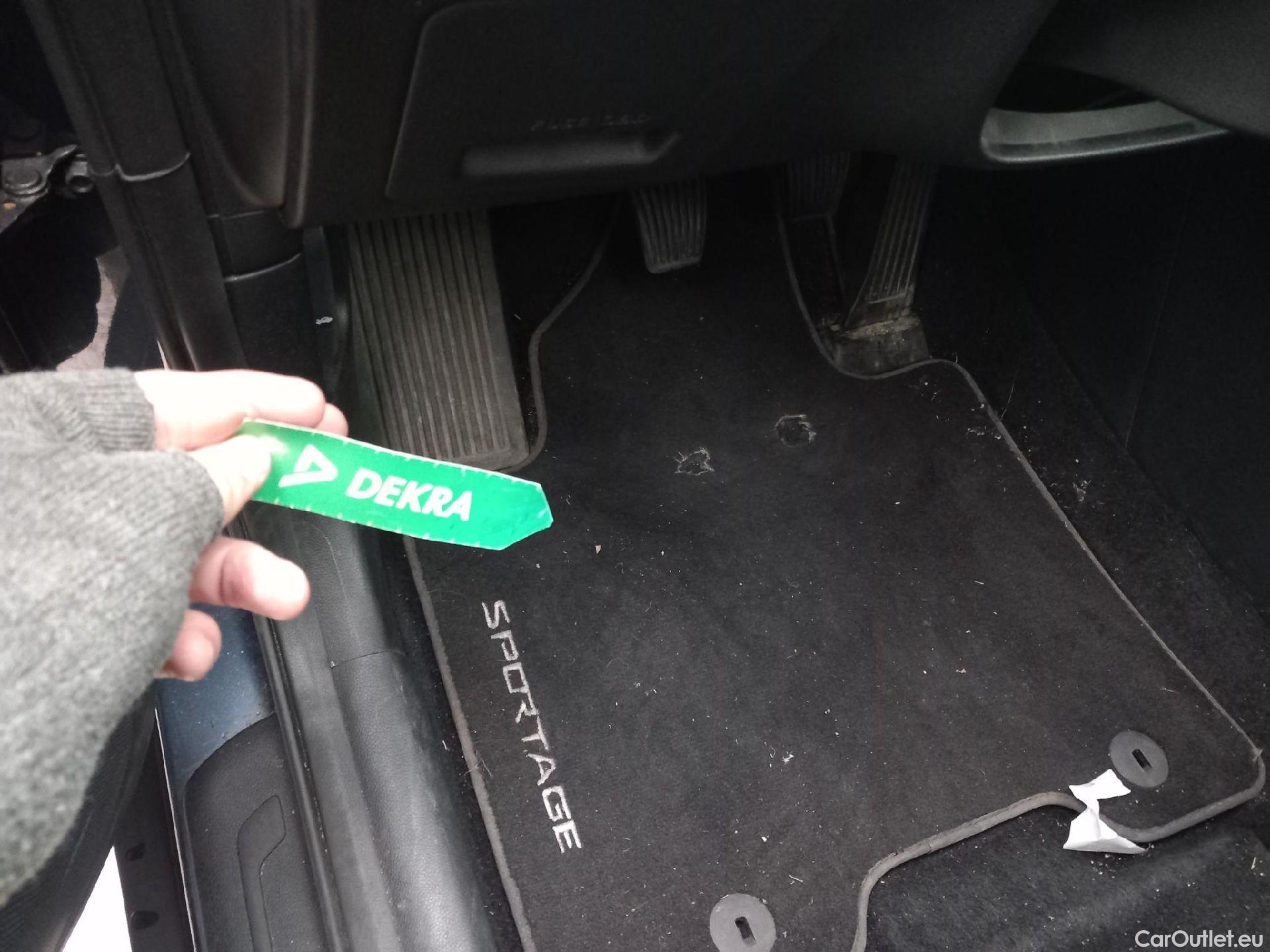  KIA  Sportage KIA  / 2018 / 5P / todoterreno 1.6 CRDi 100kW (136CV) Drive 4x2 #3