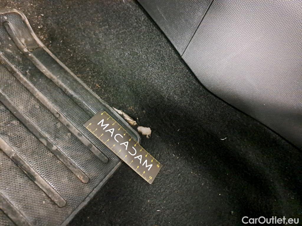  Peugeot  2008  Active Pack 1.5 HDi 110CV BVM6 E6d #16