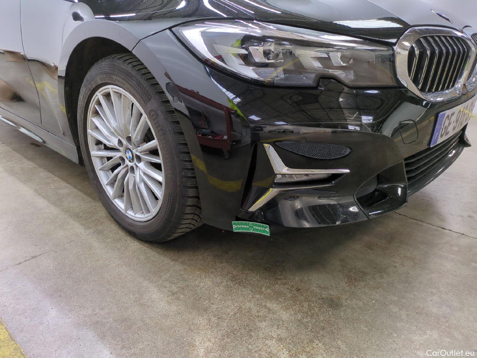  Bmw  Serie 3 BMW Série 3 Berline / 2018 / 4P / Berline 320d 190ch Luxury BVA8 #12