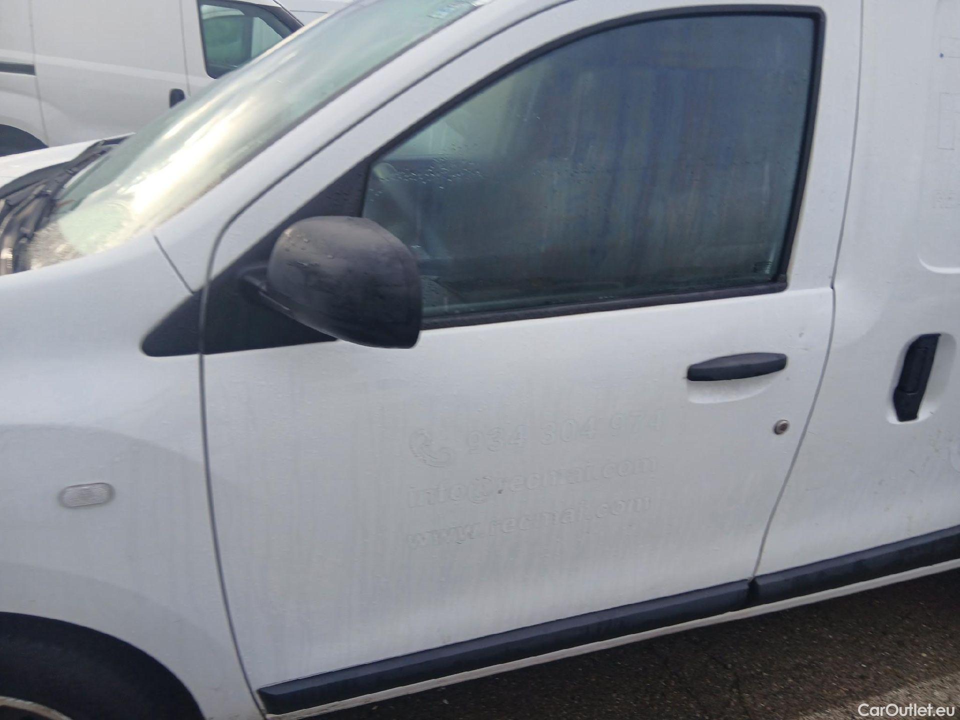  Dacia  Dokker DACIA  / 2013 / 4P / furgón derivado de turismo Van Essential 1.6 80kW (110CV) GLP #13