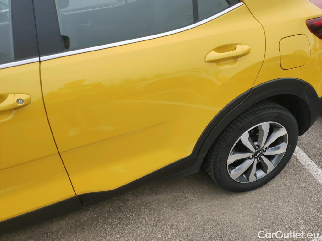  KIA  STONIC KIA  / 2017 / 5P / todoterreno 1.0 T-GDi 88kW (120CV) MHEV iMT Drive #5