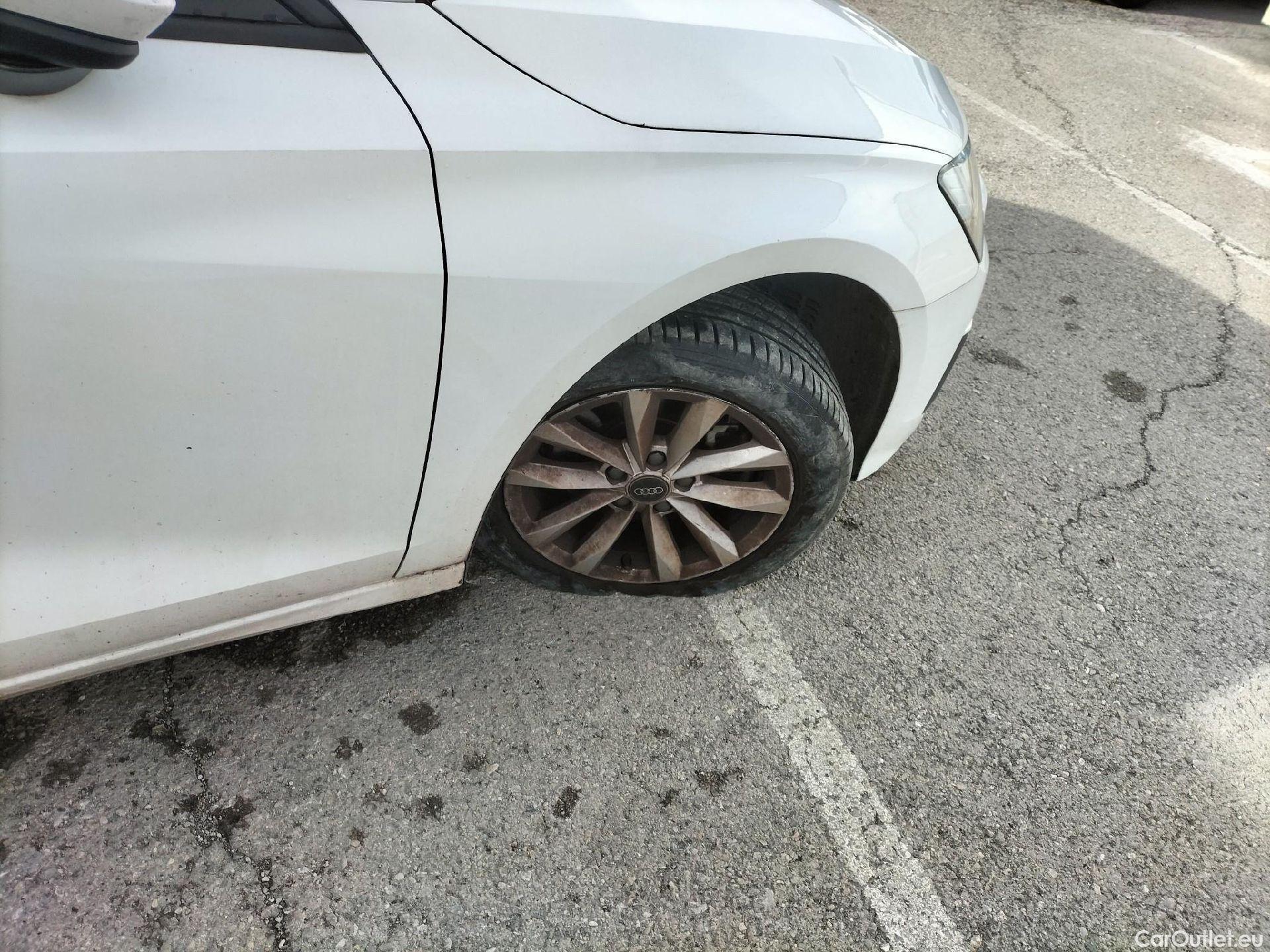  Audi  A3 AUDI  / 2020 / 5P / berlina con portón Sportback 30 TFSI 81kW (110CV) S tronic #1