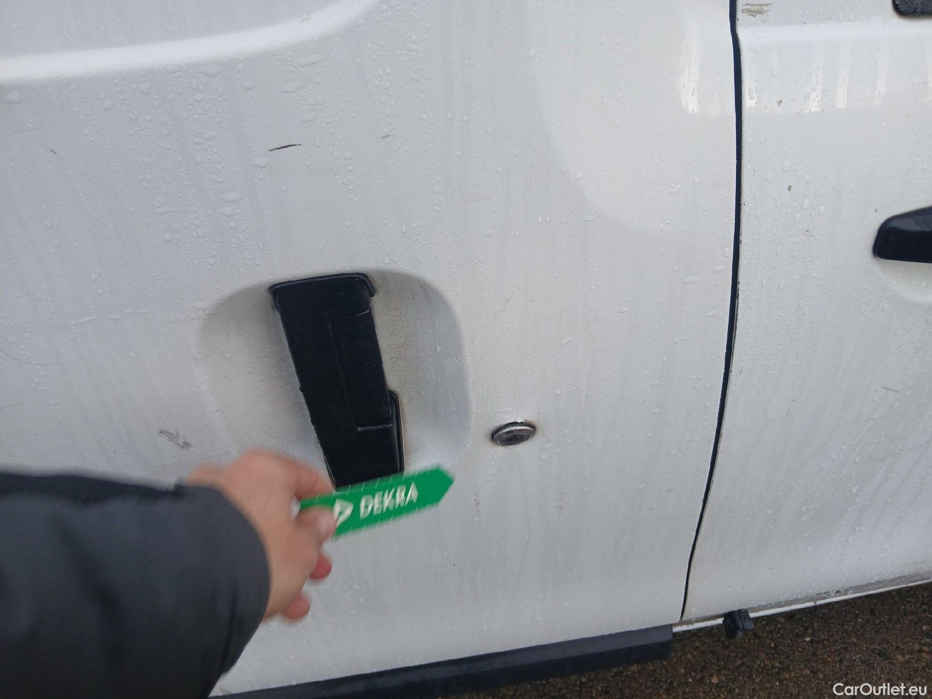  Dacia  Dokker DACIA  / 2013 / 4P / furgón derivado de turismo Van Essential 1.6 80kW (110CV) GLP #31