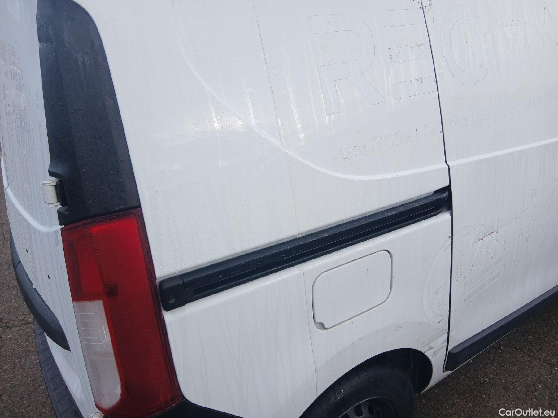  Dacia  Dokker DACIA  / 2013 / 4P / furgón derivado de turismo Van Essential 1.6 80kW (110CV) GLP #26