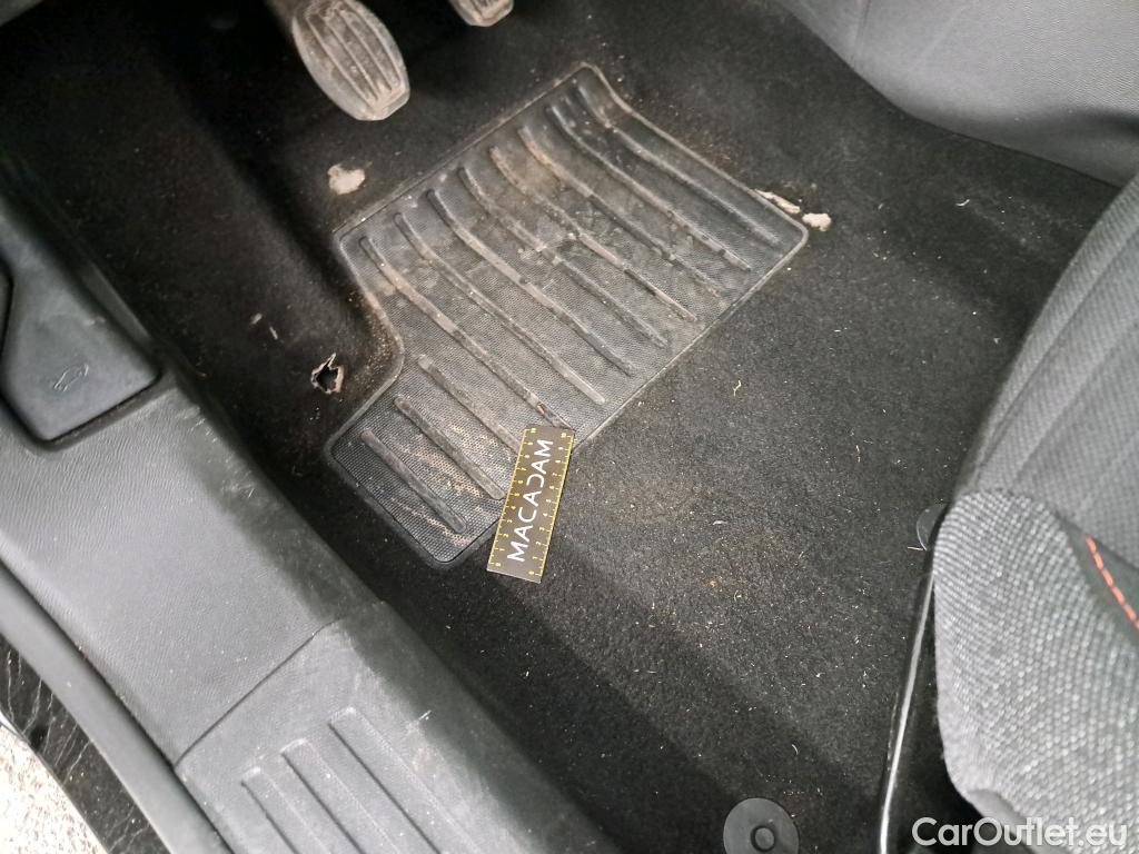  Peugeot  2008  Active Pack 1.5 HDi 110CV BVM6 E6d #13