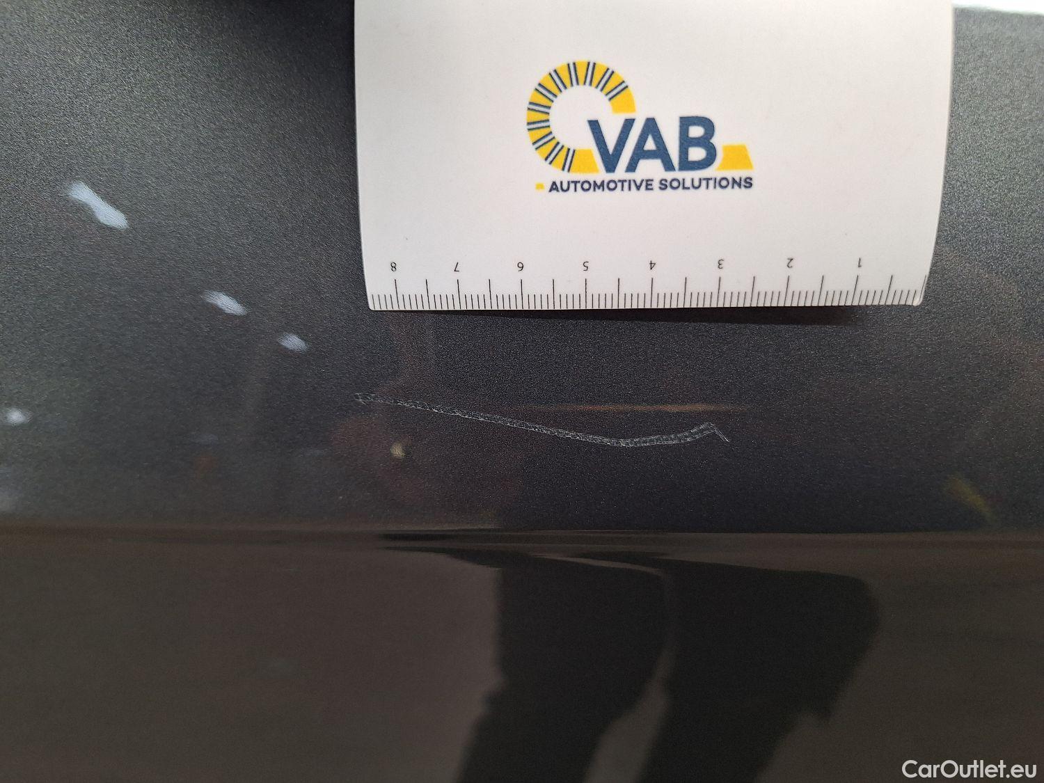  Volkswagen  T-ROC VW,  '17, Volkswagen  1.5 TSI Active 5d #2